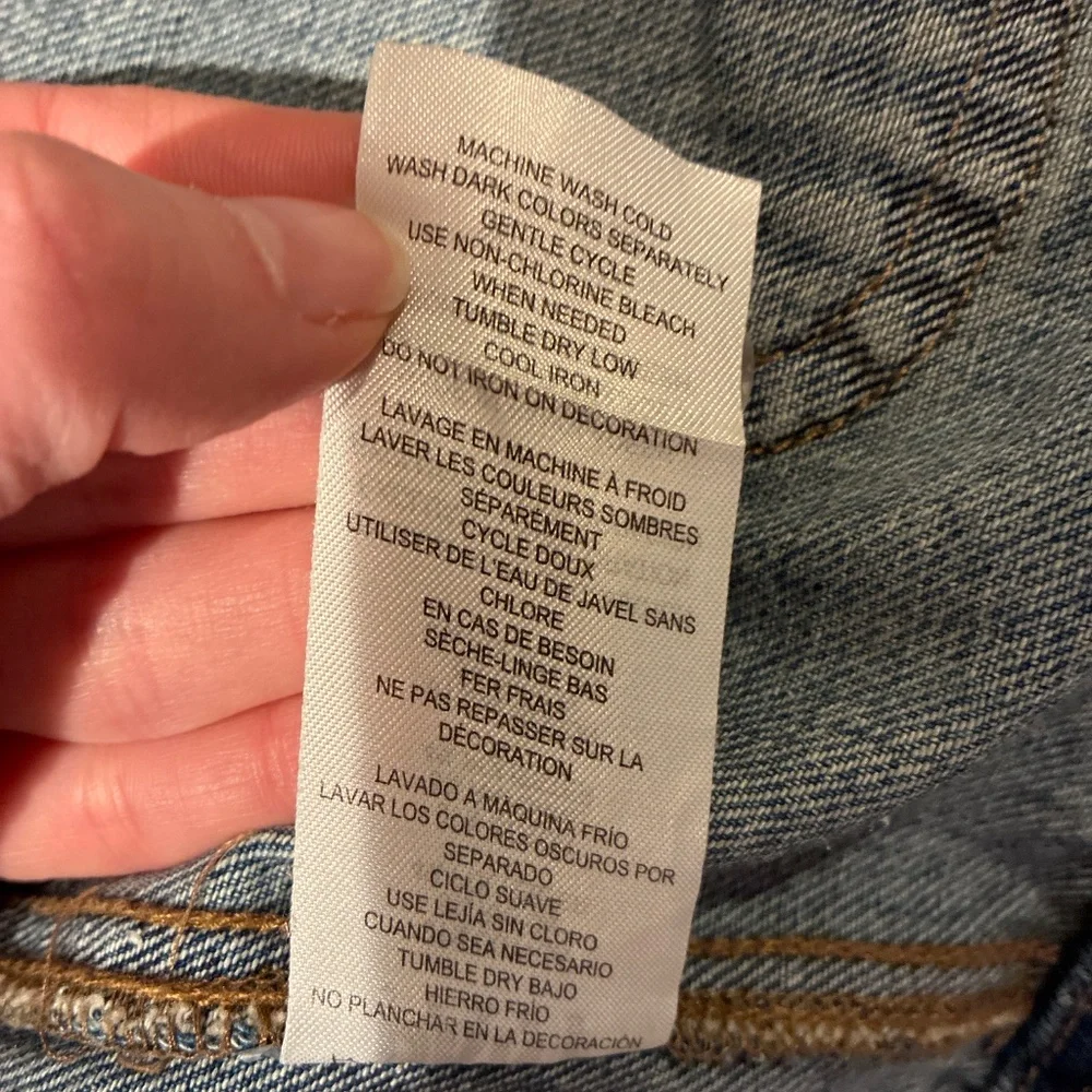 Men’s DKNY Jean Jacket - Picture 5 of 5